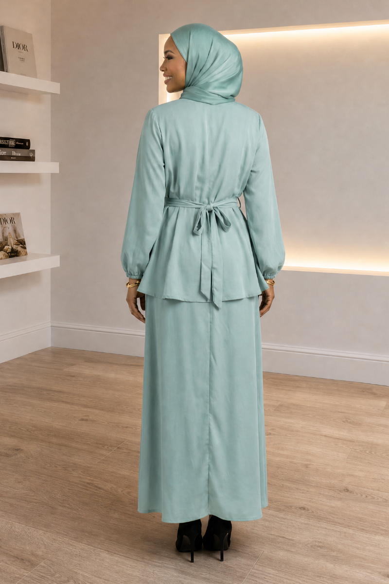 Opulent Flow Abaya